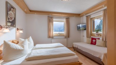 Haus_Zillerpanorama_230_Hainzenberg_Schlafzimmer