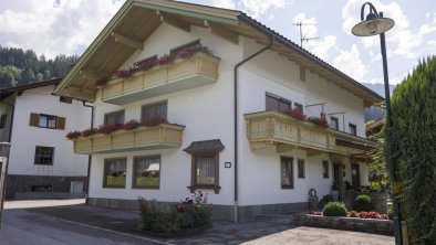 Gaestehaus_Kopp_Siedlungsweg_1_Stumm_Haus_aussen_1