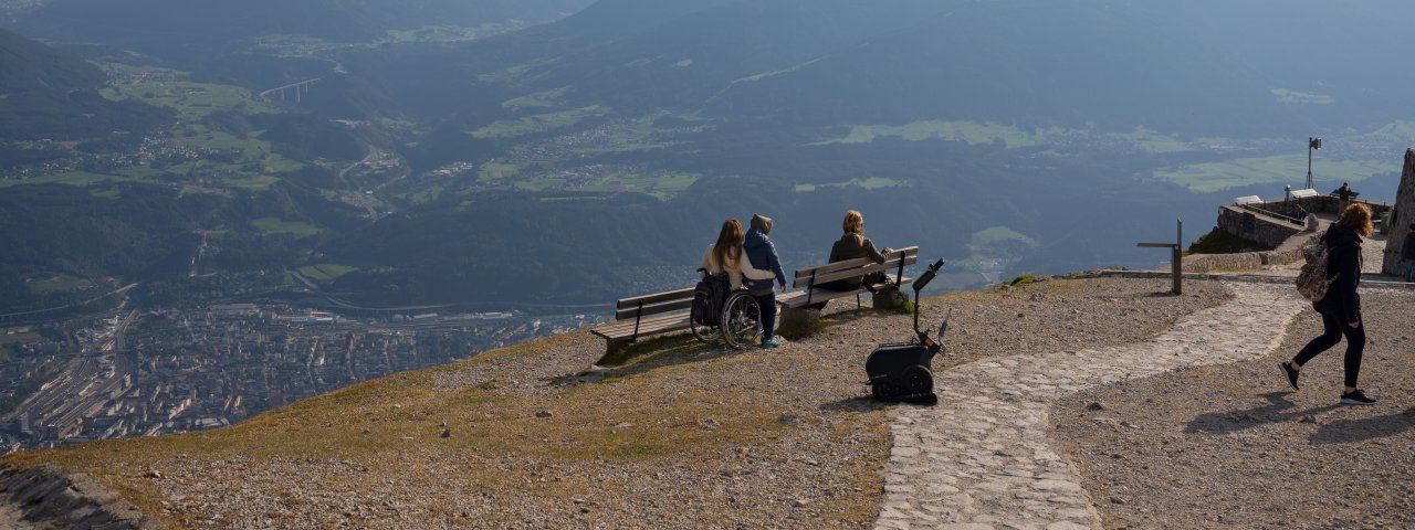 Blick auf Innsbruck , © Tirol Werbung / Jörg Koopmann 