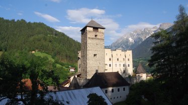 Schloss Landeck entlang der Route der Via Claudia Augusta, © Archiv TVB TirolWest/Rupert Gapp