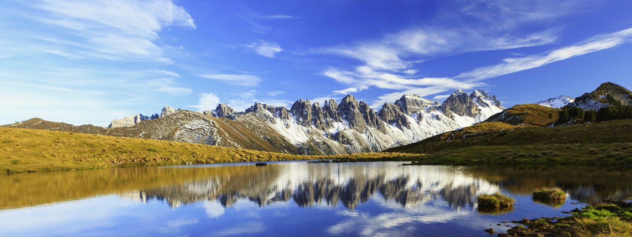 Salfeinssee lake with the Kalkkögel Mountains in the background, © TVB Innsbruck/Moser