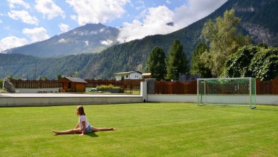 privater Fußballplatz - 3 Gehminuten entfernt