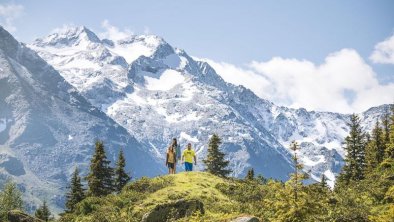 TVB_Stubai_Tirol_Andre_Schoenherr_Family23_print_1