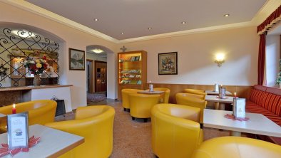 Hotel-Strolz-Mayrhofen-Durst-279-Lobby