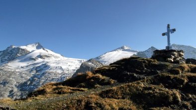 Weiße Wand mit Gletscher