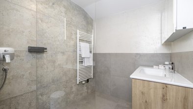 Badezimmer Apartment Alpenrose