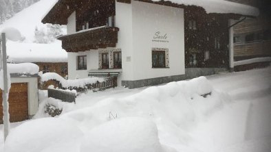Winterbild Haus Sarlo