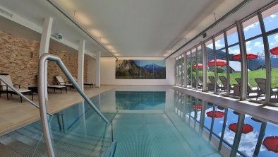 Swimmingpool mit Aussicht, © Hotel Achentalerhof