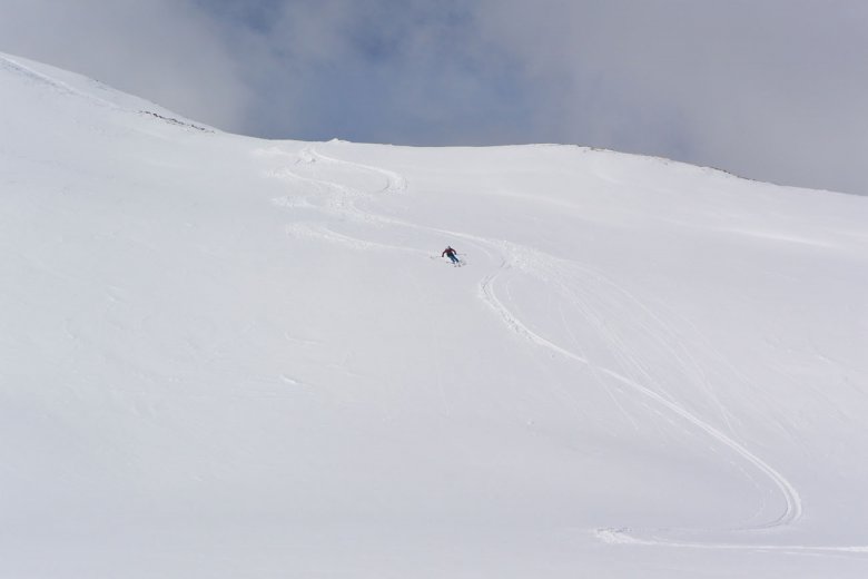 Bieten genug Platz für erste Spuren: Die Almhänge im Villgratental.