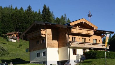 Der Gasthof im Sommer