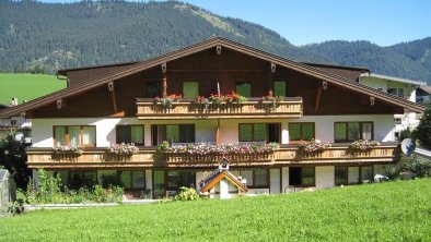 Gästehaus Messner Thiersee Ansicht Sommer