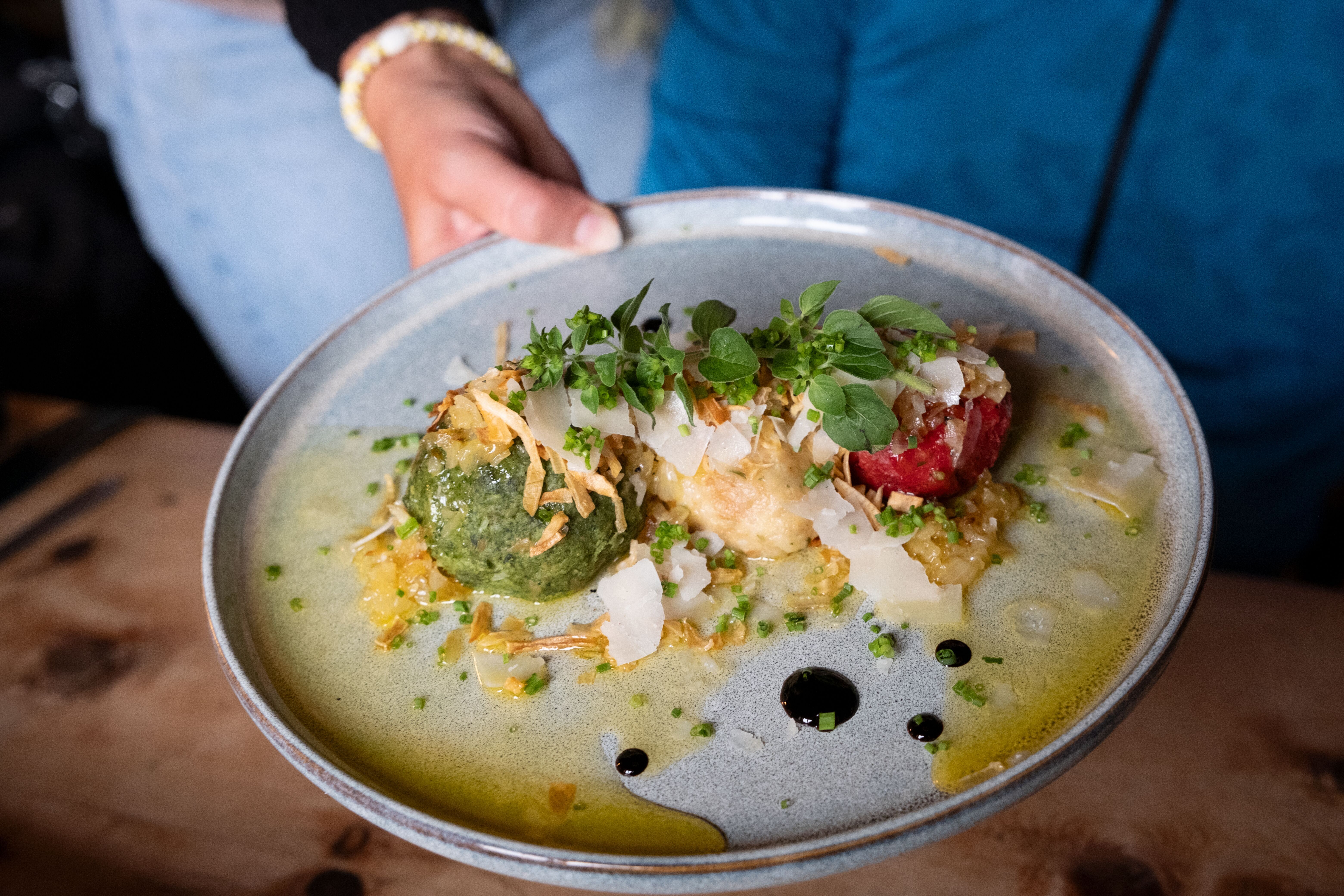 Knödeltris: Spinatknödel, Speckknödel und Rohnenknödel 