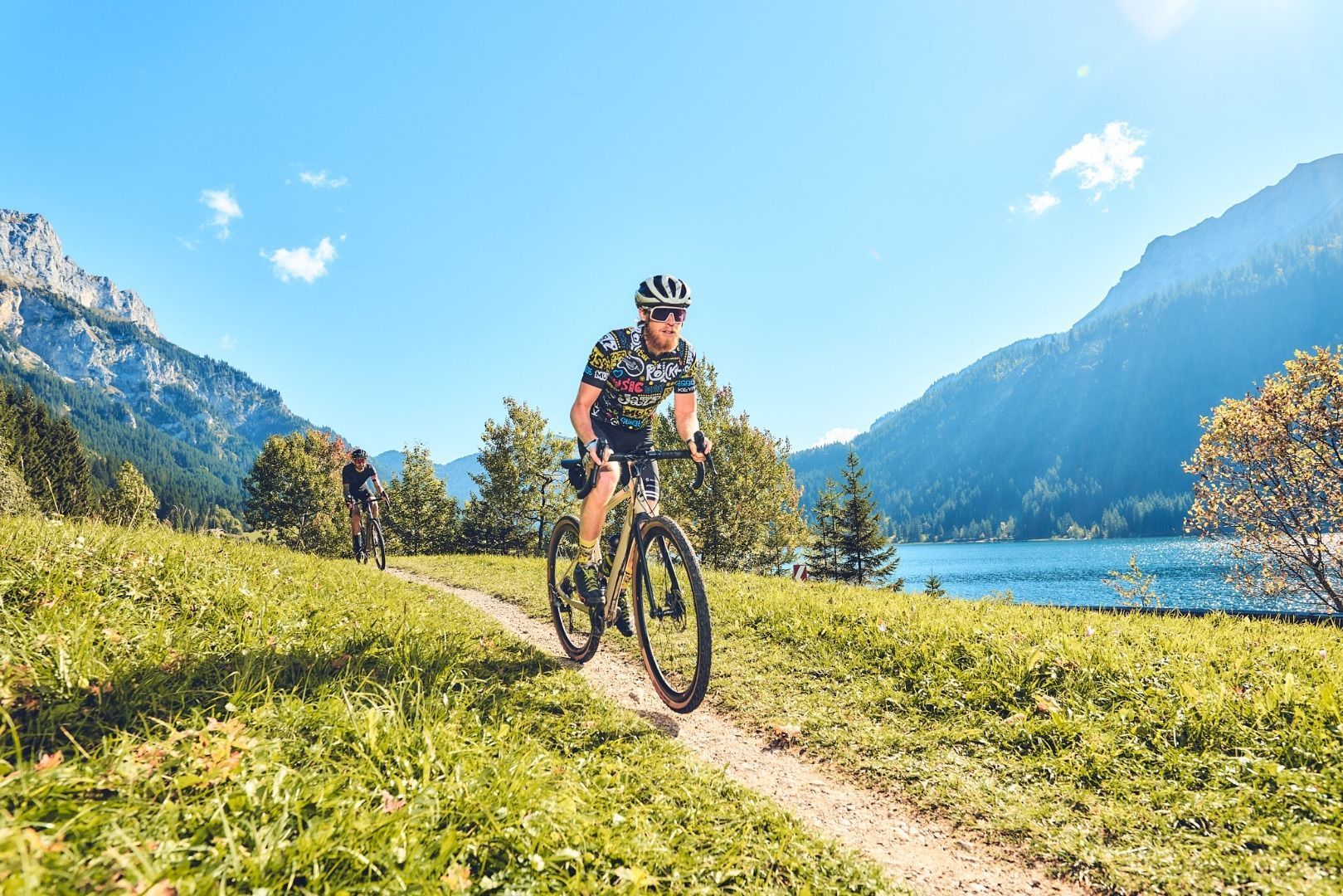 mtb sattel frauen Selle Italia Diva Gel Flow – Damen-Fahrradsattel, bequem mit Gelpolster, ergonomisch mit Aussparung, für City & MTB, Mangan-Gestell – Größe L3, Schwarz/Pink Sport & Freizeit Größe:51 5 Years 4690 - 2012 First-Class