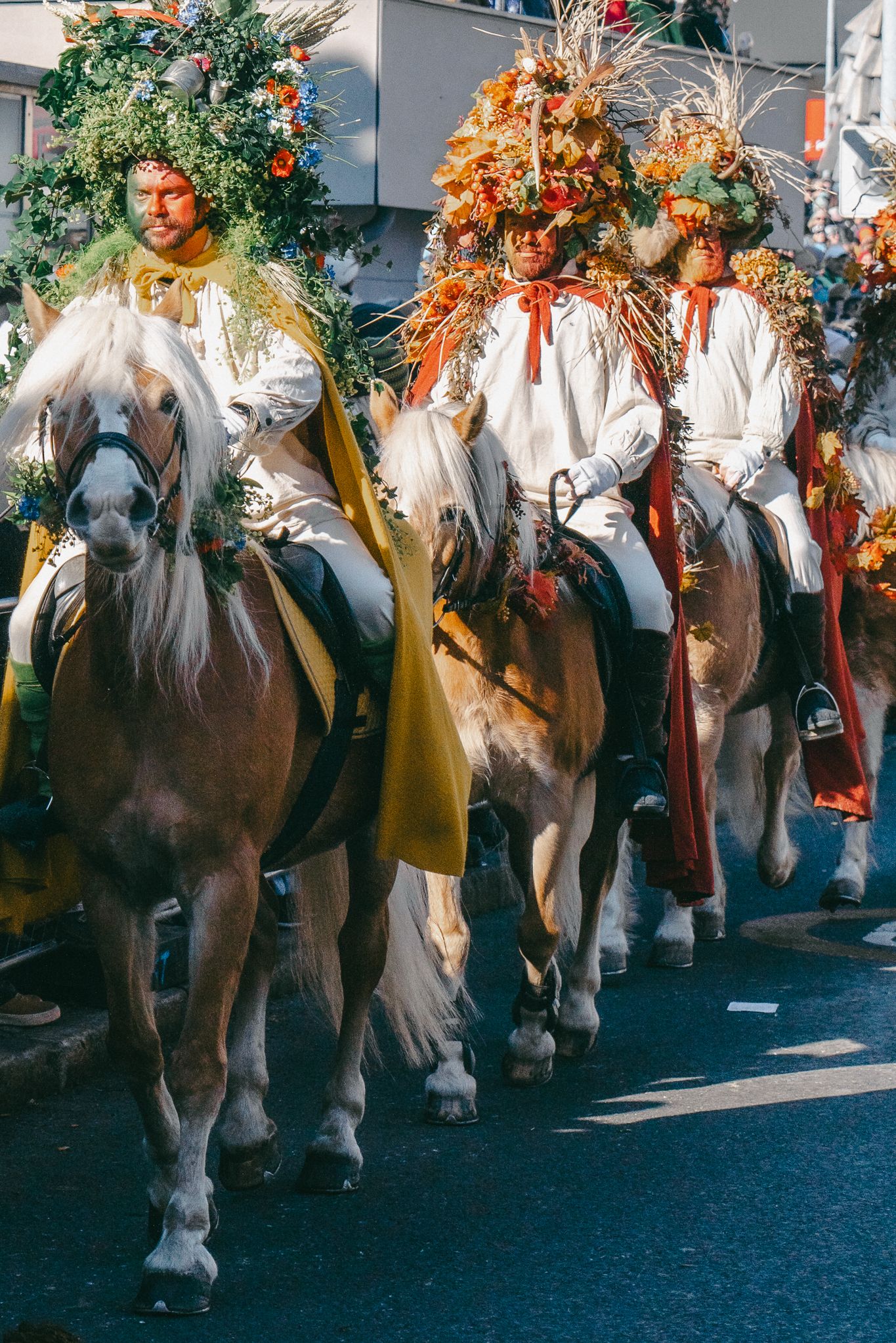 Die Reitergruppe stellen die Jahreszeiten dar.