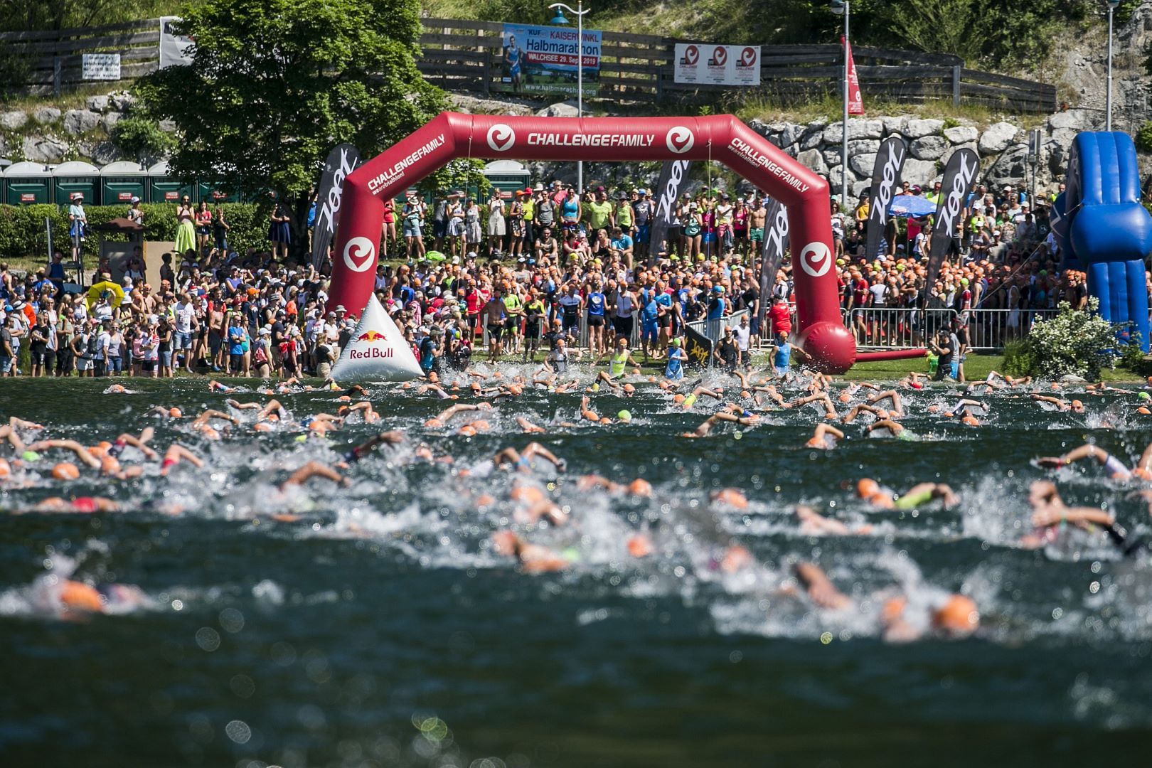 Start der Schwimmer bei der Challenge Kaiserwinkl-Walchsee