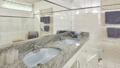Badezimmer Appartement Weißkugel