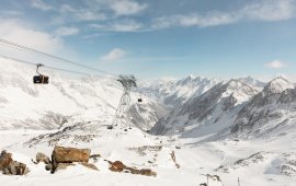 Eisgratbahn am Stubaier Gletscher, © Tirol Werbung/Gregor Sailer