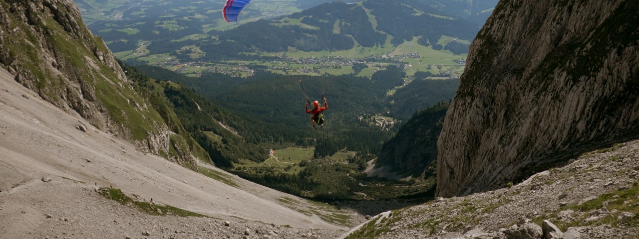Paragliden am Wilden Kaiser, © Tirol Werbung / Jens Schwarz