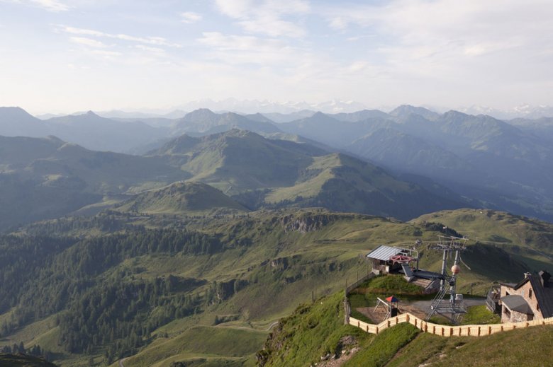 Aussicht von der Bergstation Brunellenfeldbahn am Kitzbüheler Horn, Foto: Tirol Werbung, Michael Rathmayr