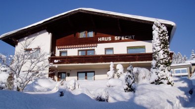 Haus Winterbild (2)