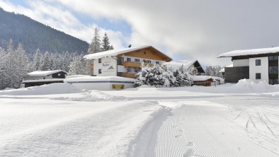 Apartmenthaus Bader Leutasch Winteransicht