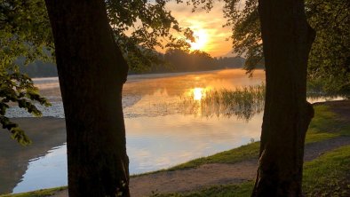 Sonnenaufgang am Reintalersee, © Pension Christoph