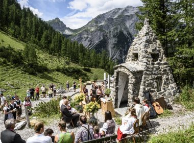 Almhochzeit an der Binsalm im Karwendel (Foto: Ehn Wolfgang)
