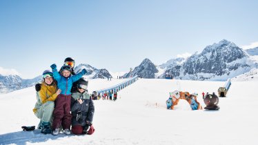 Skiurlaub mit der Familie im Stubaital, © TVB Stubai Tirol/Andre Schönherr