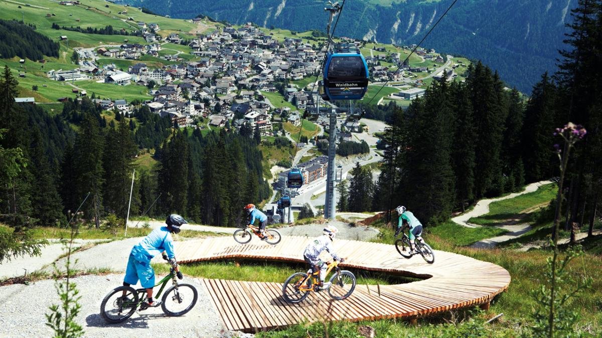 Vom Kids Park über die Training Area bis zum Dirt Park – der Bikepark in Fiss bietet Anfängern auf dem Mountainbike ebenso passende Herausforderungen wie beinharten Profis., © Christian Waldegger