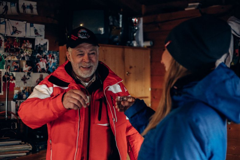„Elevenses“ mit Skilehrer Manfred.