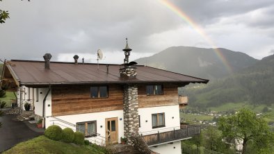 Apartmenthaus im Regenbogen