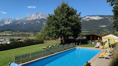 Resizenz-Sonnleitn-St_Johann-Tirol-Pool-Kaiser - 1
