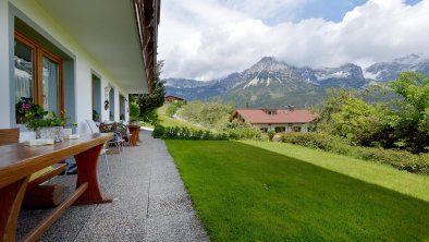 Terrasse_Ausblick, © Hannes Dabernig