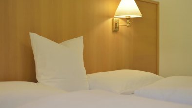 Doppelzimmer "Standard", © Hotel Garni Goldenes Kreuz KG