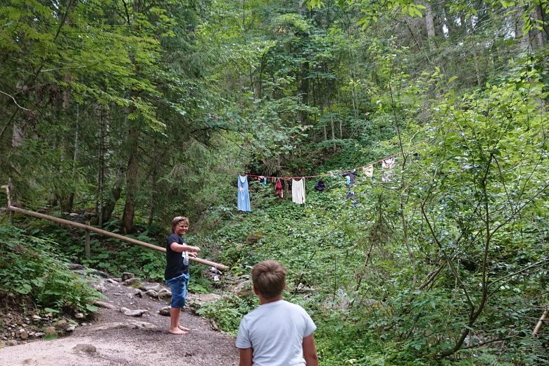 hexenwaesche-(c)-tirol-werbung—julia-koenig