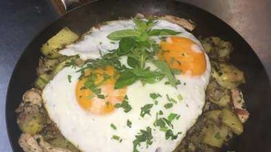 Tiroler Gröstl im Hotel Heiligkreuz, © Rainer Eisendle