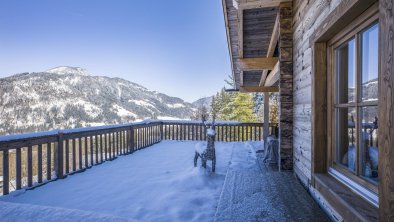 Chalet_Felsbichl_Haus_12_Woergl_Terrasse_Winter.jp