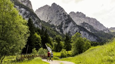 Auf der zweiten Etappe im Kaiserbachtal, © Sportalpen