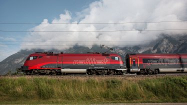 Anreise nach Tirol mit dem Railjet, © Tirol Werbung/Regina Recht