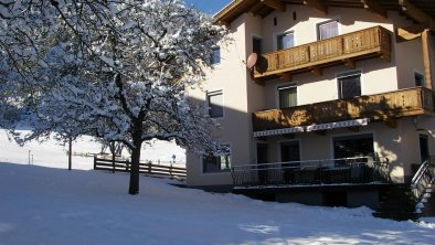 Zillertal-Fügenberg-Landhaus-Kröll-Gästehaus-Winte