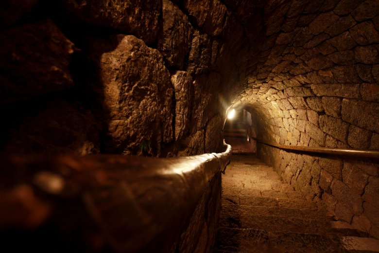 Die Stollen im Berg haben konstante 12 Grad.
, © Tirol Werbung, Bernhard Aichner