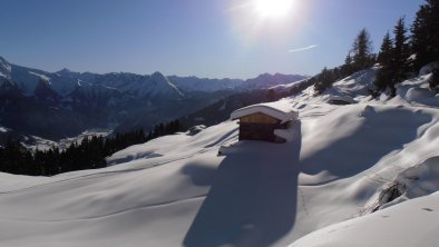 https://images.seekda.net/AT_UAB7-09-40-01/Skitouren_zur_Kristalleh%C3%BCtte_Zell_im_Zillertal.jpg