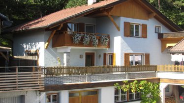 Ferienhaus Tschenett_Außenansicht