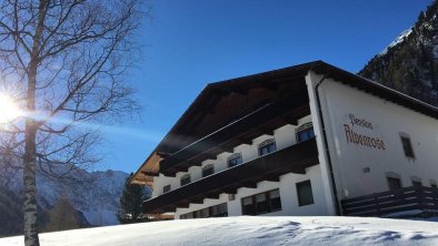 Haus Ansicht Pension Alpenrose Winter