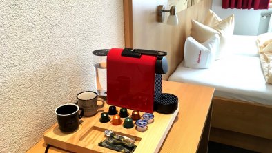 Nespressomaschine im Zimmer