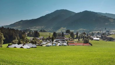 Söll_Franzlhof_Gesamtansicht_Wilder Kaiser, © Franzlhof/Mödlinger