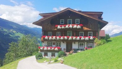 unterlehenhof-zillertal-arena-bauernhof-08-de78e7f