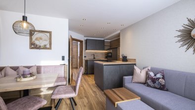 Wohnraum Apartment Lavendel und Edelweiss