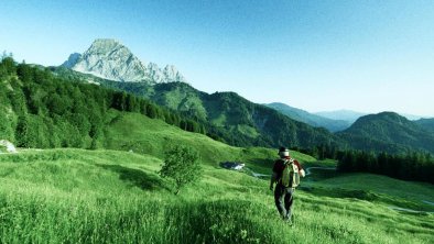 Gästehaus_Jochberg_Kitzbühel_Wanderer Sommer