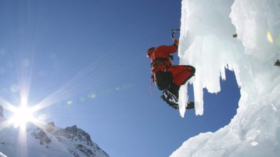 Oetztal _Eisklettern, © Ötztal Tourismus